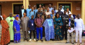 Kindia : Journalistes et communicateurs traditionnels renforcent leurs capacités sur l’agroécologie et la gestion durable des ressources